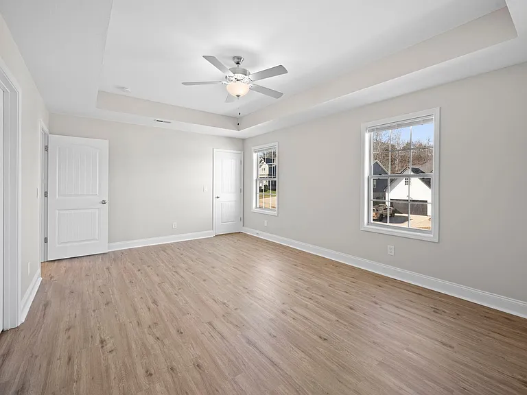 1385 Sussex Dr — Photo 19