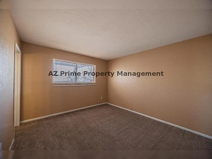 2130 W Cortez St — Photo 12