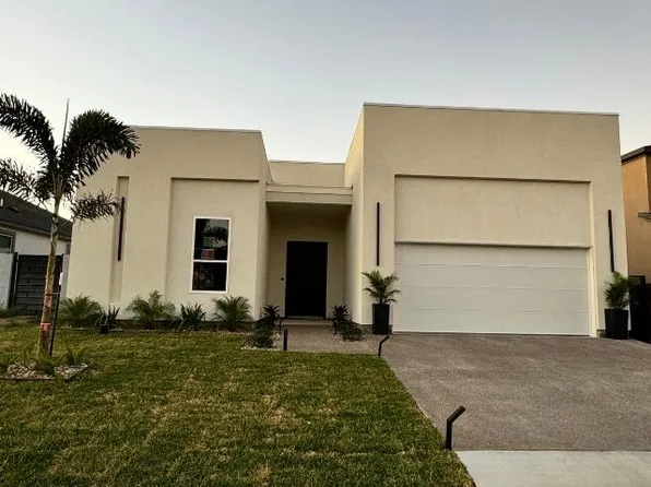 10020 Apparitions Dr, Laredo, TX 78045
