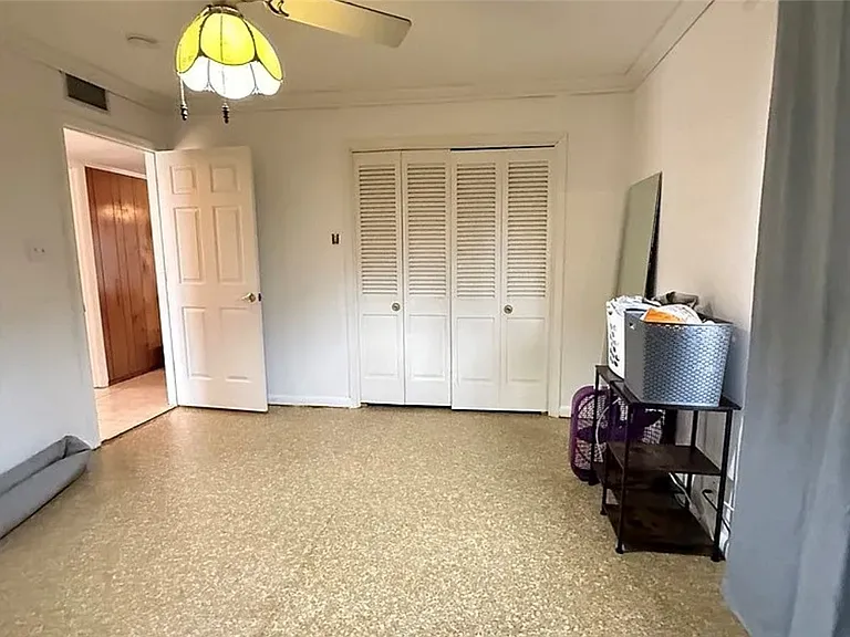 1603 Pena St — Photo 11