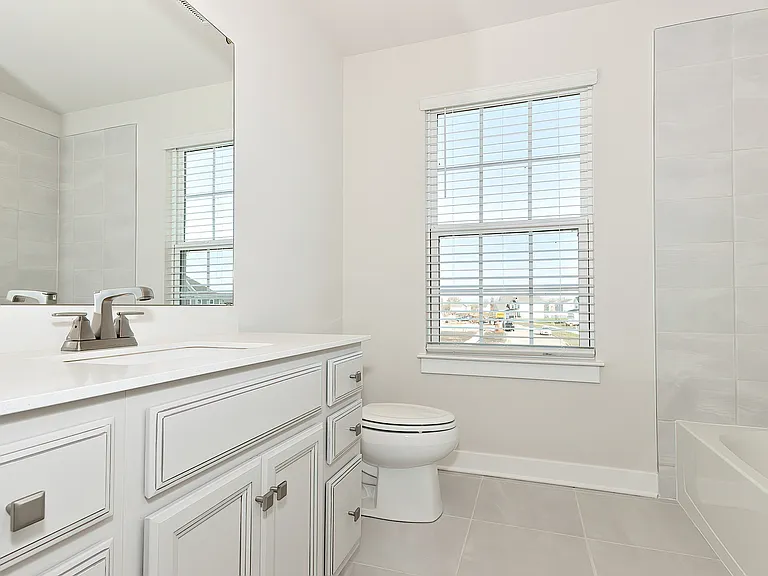 Modern Bathroom Oasis