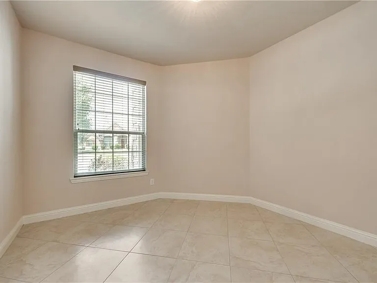 434 Teagarden Ct — Photo 24