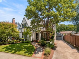 7932 SE Reed College Pl, Portland, OR 97202