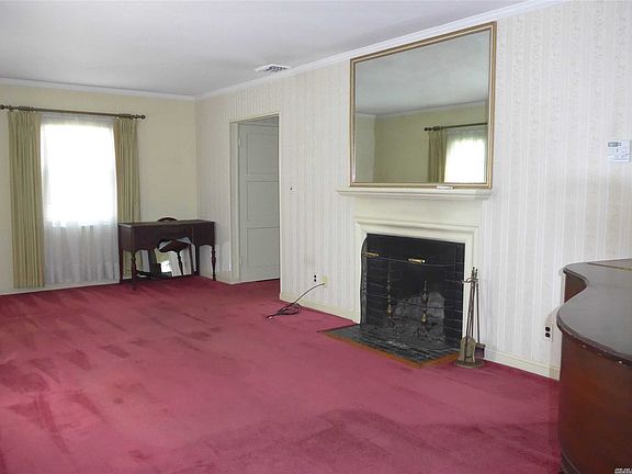4th image of 124 Earl St
