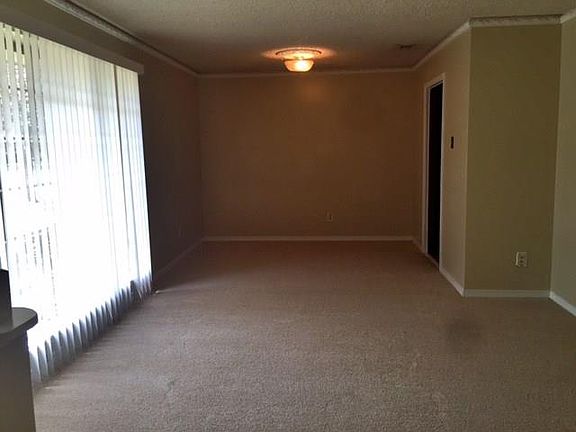 2nd image of 1919 Heather Glen Dr