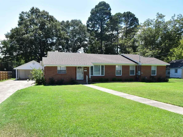 1117 Pine Bluff St, Malvern, AR 72104