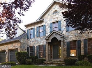 13606 Pine View Ln, Rockville, MD 20850