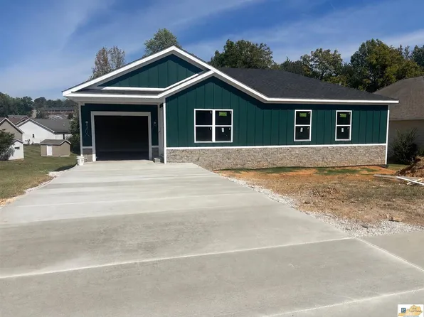 210 Ashkirk Ln, Glasgow, KY 42141