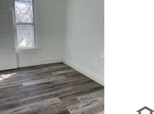 919 Alton St, Alton, IL 62002