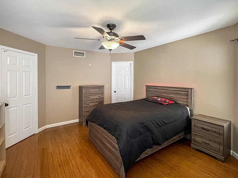 16205 S 34th Way — Photo 32