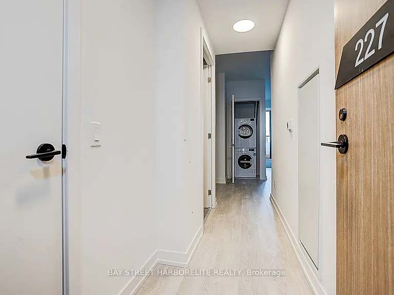 35 Parliament St #227 — Photo 4