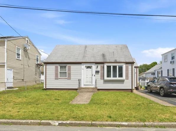 70 Jones Ave, Pawtucket, RI 02861