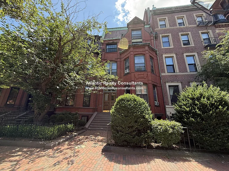178 Marlborough St #2 — Photo 17