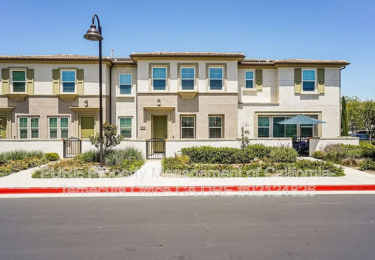 30383 Town Square Dr — Photo 15