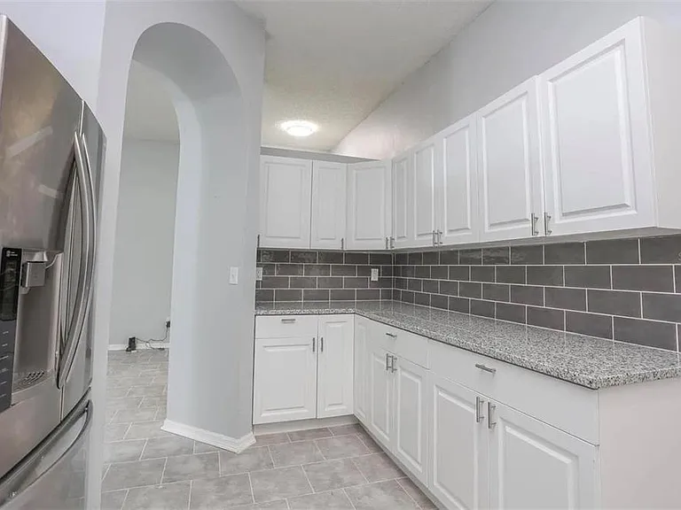12834 Woodbury Glen Dr — Photo 7