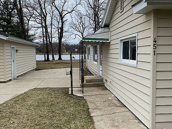 House with garage on left