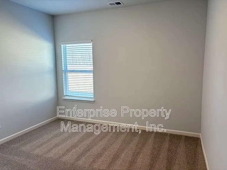 85 Burr Oak Cv — Photo 12