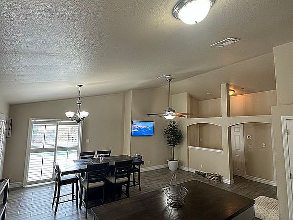 3rd image of 7092 Luz De Espejo Dr
