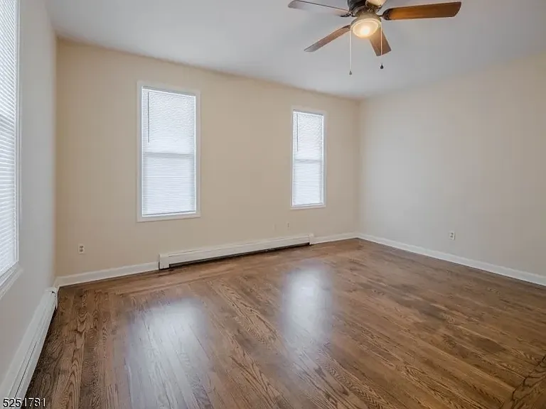 48 Unionville Ave #B — Photo 3