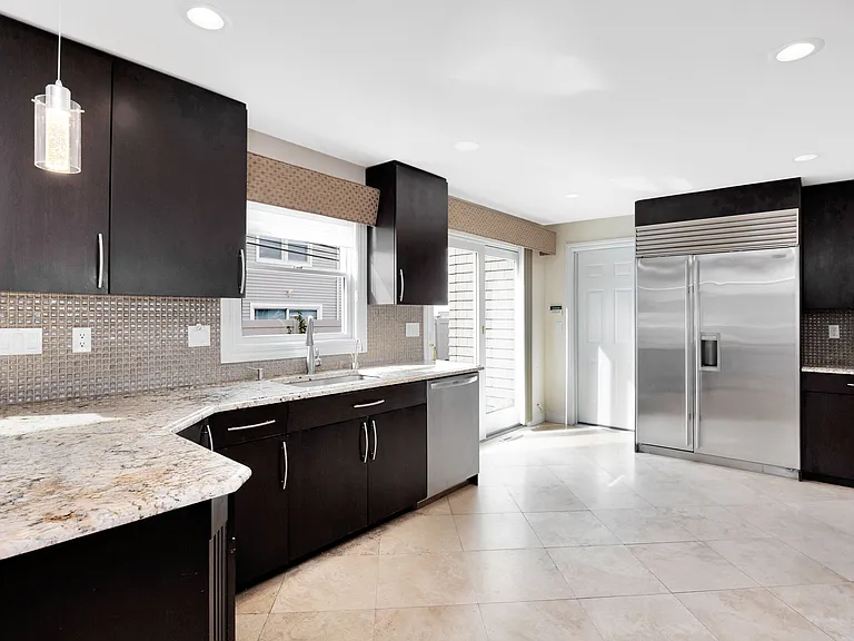 36A Prescott St — Photo 4