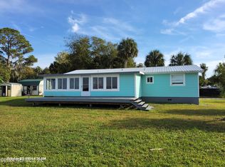 163 Beechers Point Dr, Welaka, FL 32193