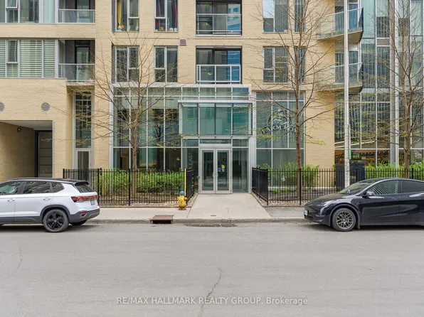 40 Nepean St #2604, Ottawa, ON K2P 0X5