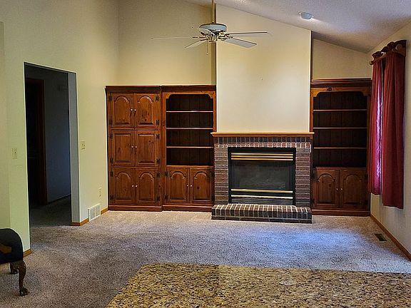 3rd image of 202 Sellards Dr
