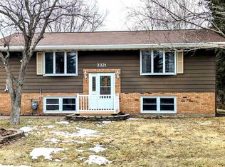 3321 Decker Rd, Duluth, MN 55811