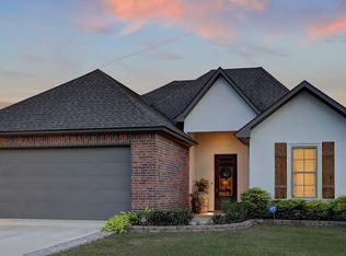 12409 Beau Soleil Dr, Abbeville, LA 70510