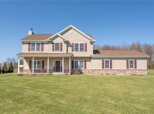 155 Fairview Ln, Derry, PA