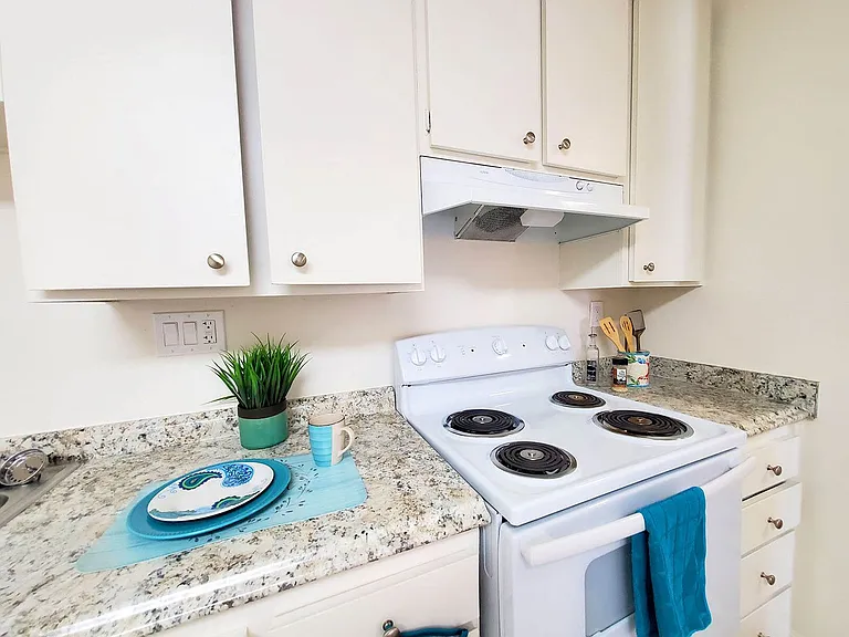 Villa Mesa Apartments — Photo 8