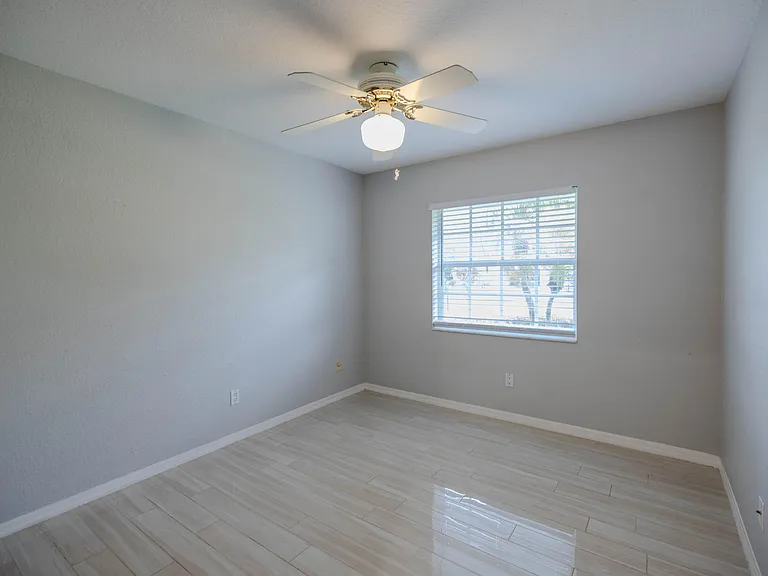 13590 Callington Dr — Photo 16