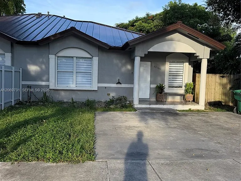 22727 SW 125th Ave #B — Photo 1