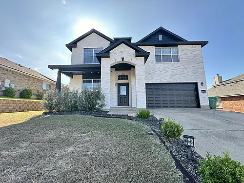 202 Crowfoot Dr Photo 1