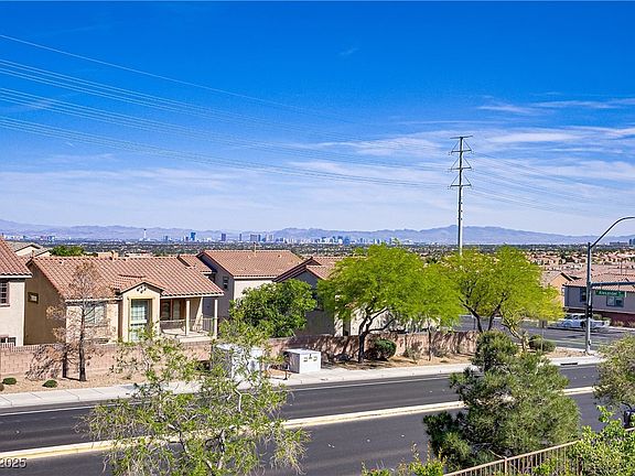3rd image of 4012 Owlshead Mountain St