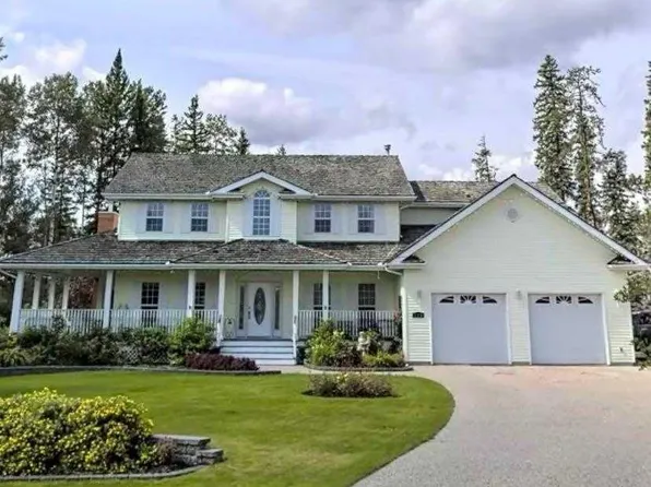 113 E Park Dr, Whitecourt, AB T7S 1S6