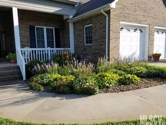 3rd image of 110 Cypress Ln