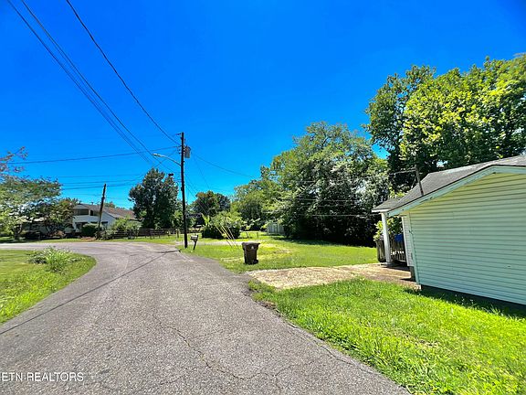 5th image of 3307 Pilkay Rd