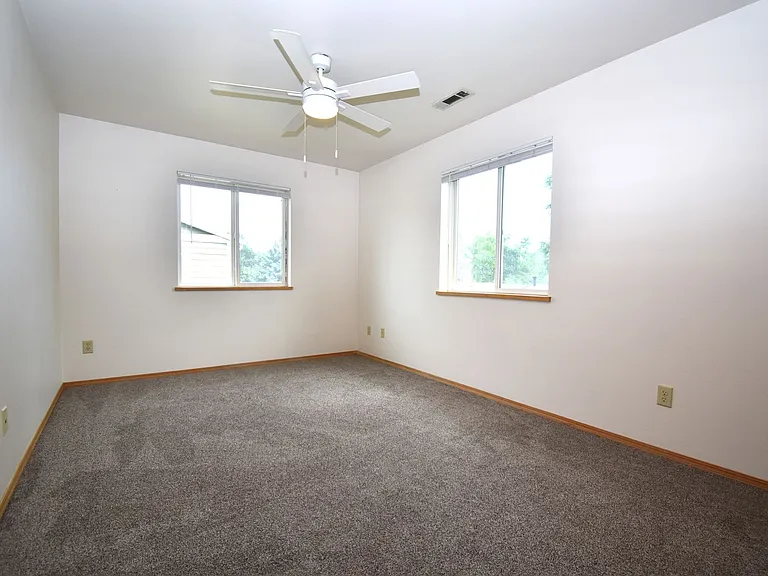 8 Michael Grove Ave #14 — Photo 12