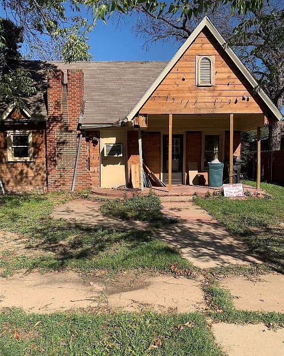 1st image of 1612 1st St