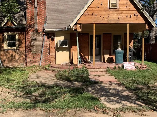 1612 1st St, Brownwood, TX 76801