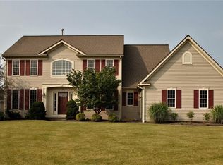 45 Captiva Xing, Fairport, NY 14450