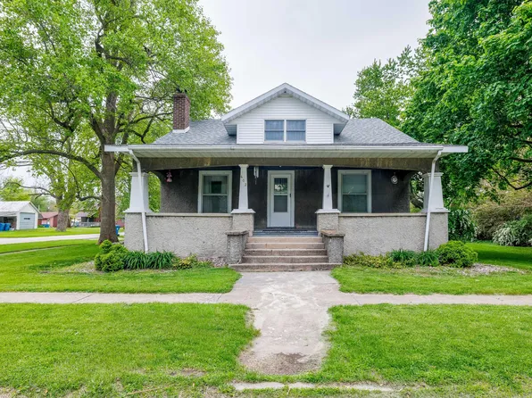 602 E State St, Morocco, IN 47963