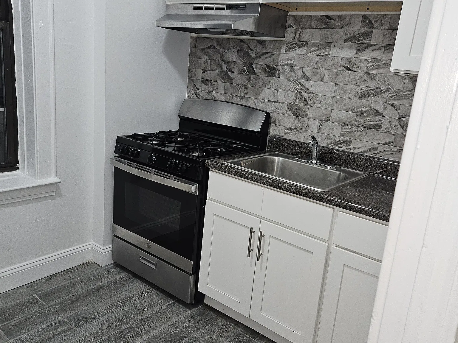 1 bed, 510 sqft, $1,410 — Photo 2