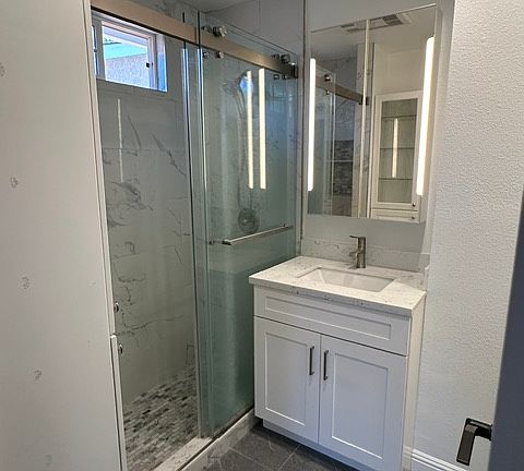 5th image of 3961 Kern Ct