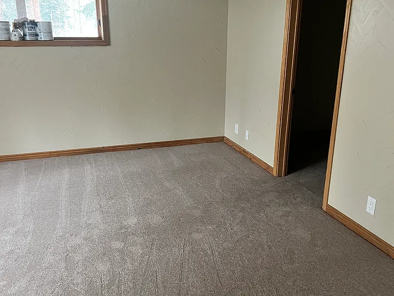 358 Peterson Dr — Photo 19