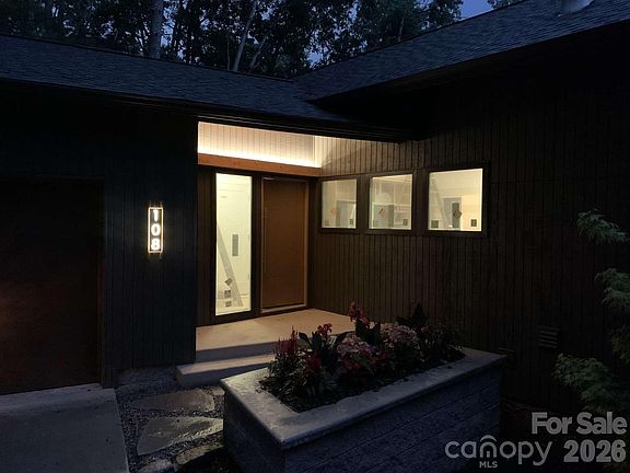 3rd image of 108 Truman Pl