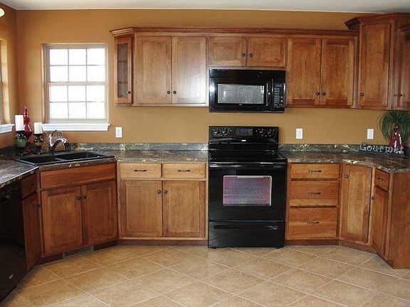 5th image of 1708 Morgan Ct