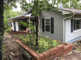 4064 Mountain Park Dr, Sulphur, OK 73086