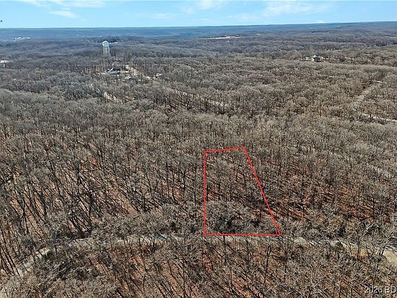 3rd image of 883 Muirfield Dr